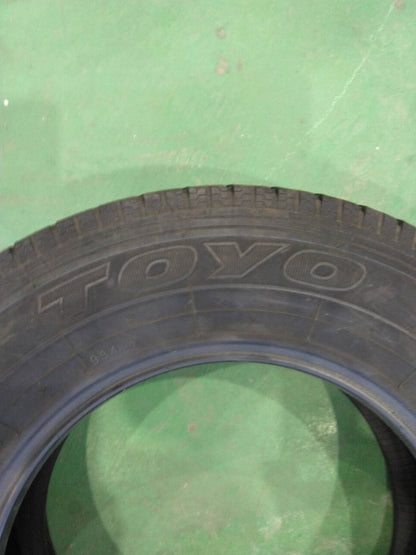 弥富纏め売り スタッドレスタイヤ　タイヤのみ　4本　TOYO　165-13LT 6PR（中古）
