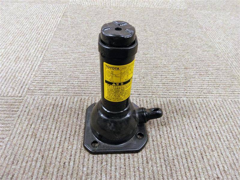 ジャッキ　工具付き　トヨタ　1.8トン（中古）