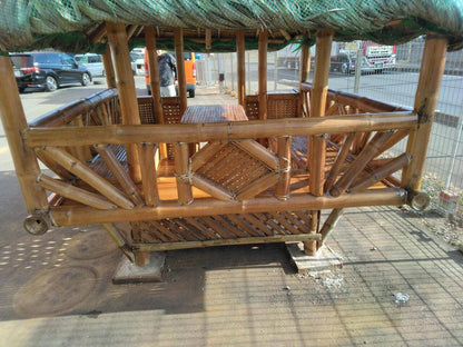 小屋　クーボ 　バハイクボ　高さ2.5m　幅3m【場所＆場合によって無料回送可】【実物確認可】（中古）
