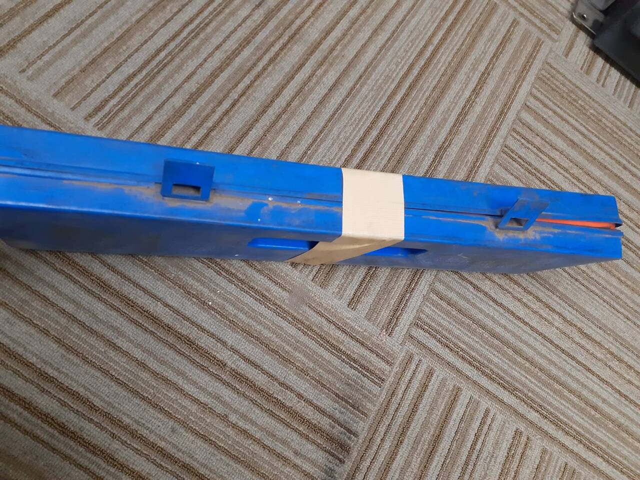 三角版　ケースあり（中古）