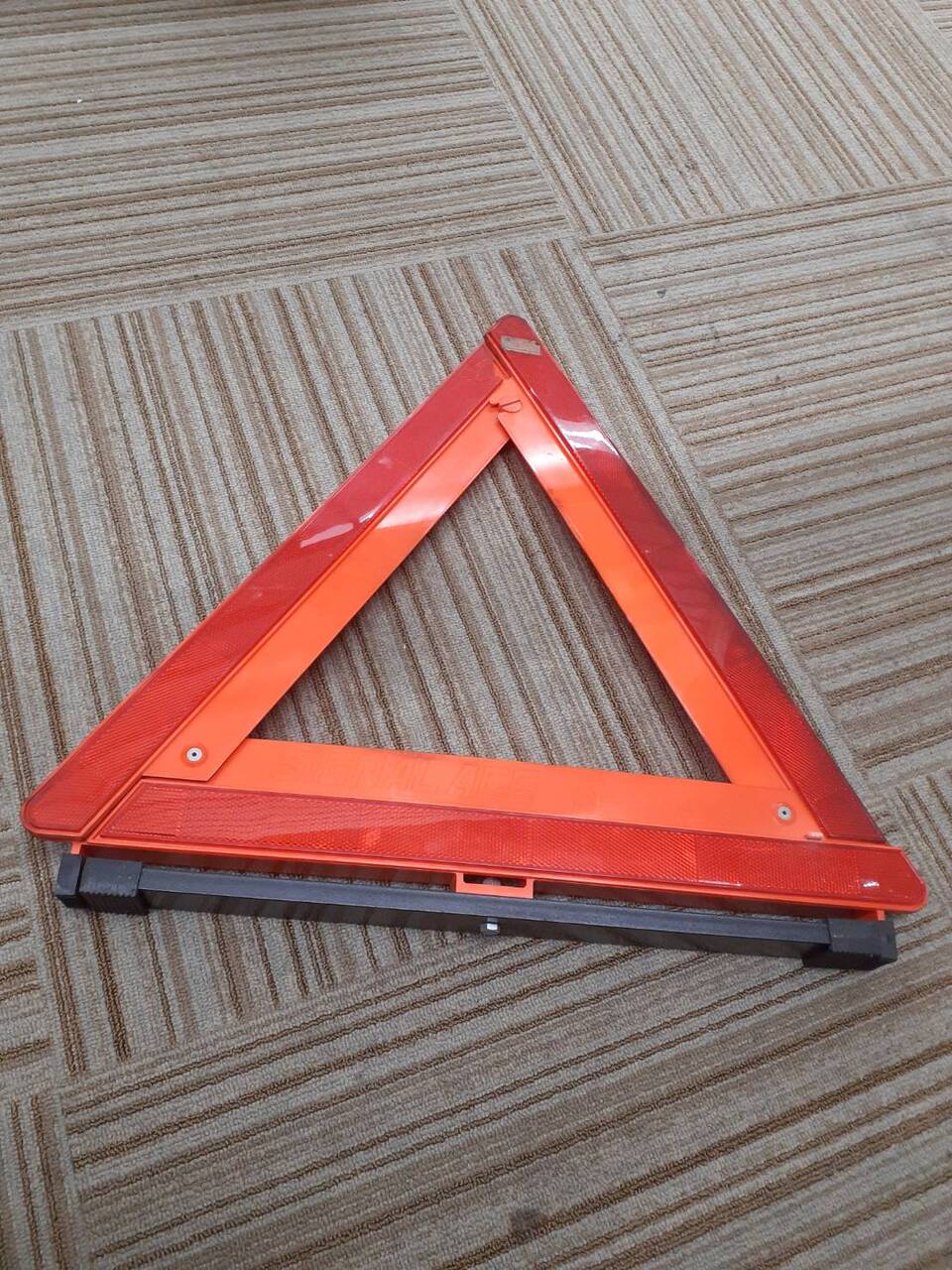 三角版　ケースあり（中古）