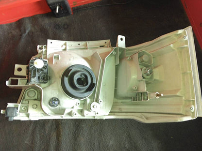 ヘッドライト　（右）KR-KDH205V　で使用（中古）