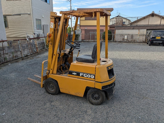 石飛　忠司　コマツ　FG09-2　フォークリフト（中古）
