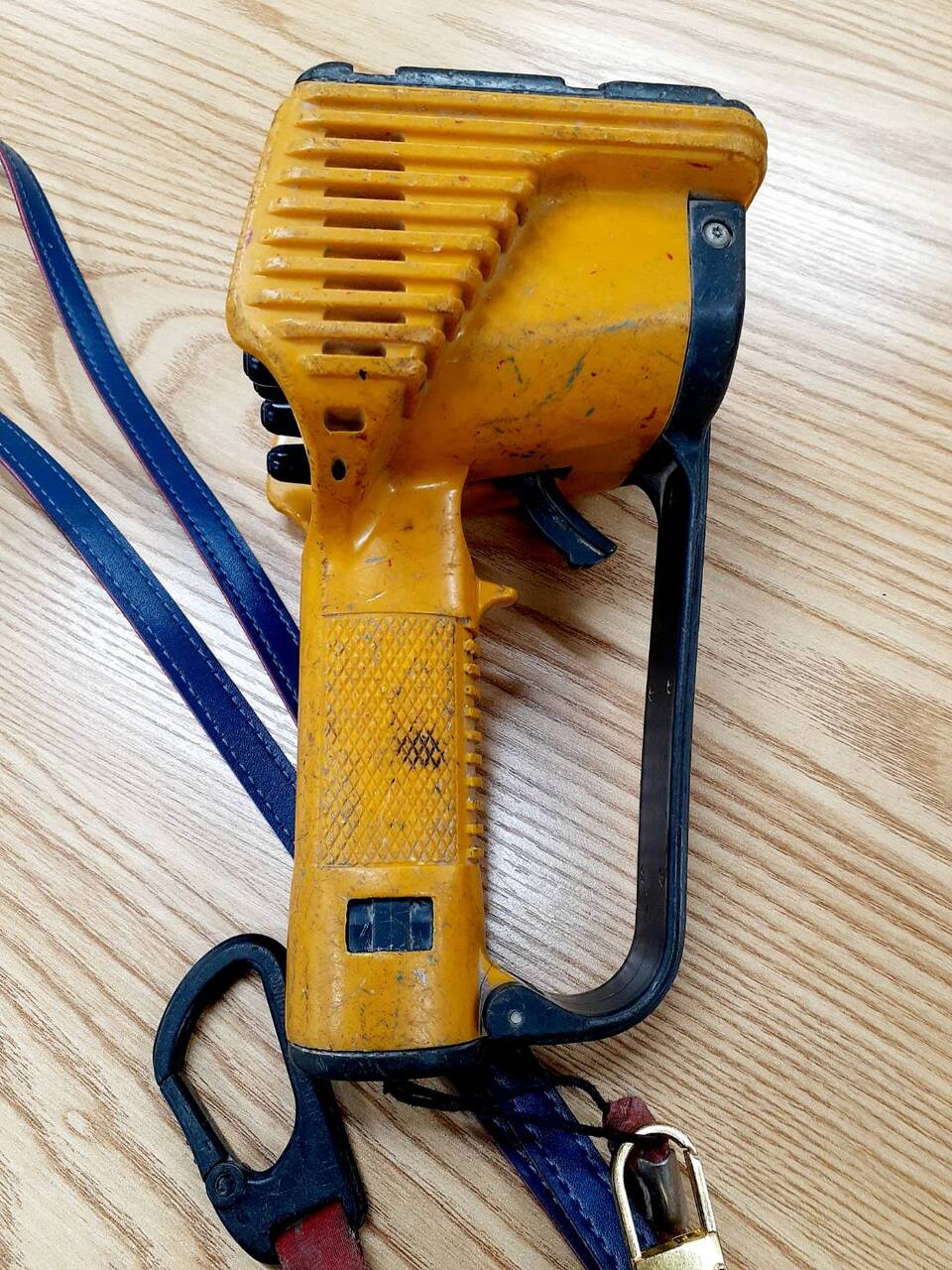 ラジコン　古河ユニック　　RC-33R-AK　（中古）