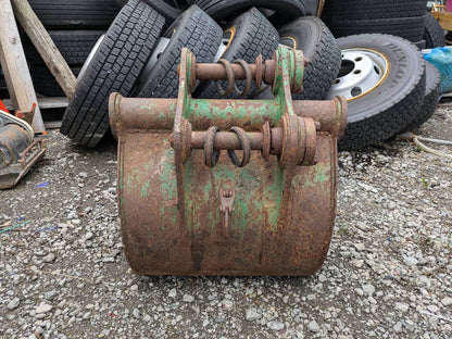 バケット　油圧ショベルバケツ（中古）