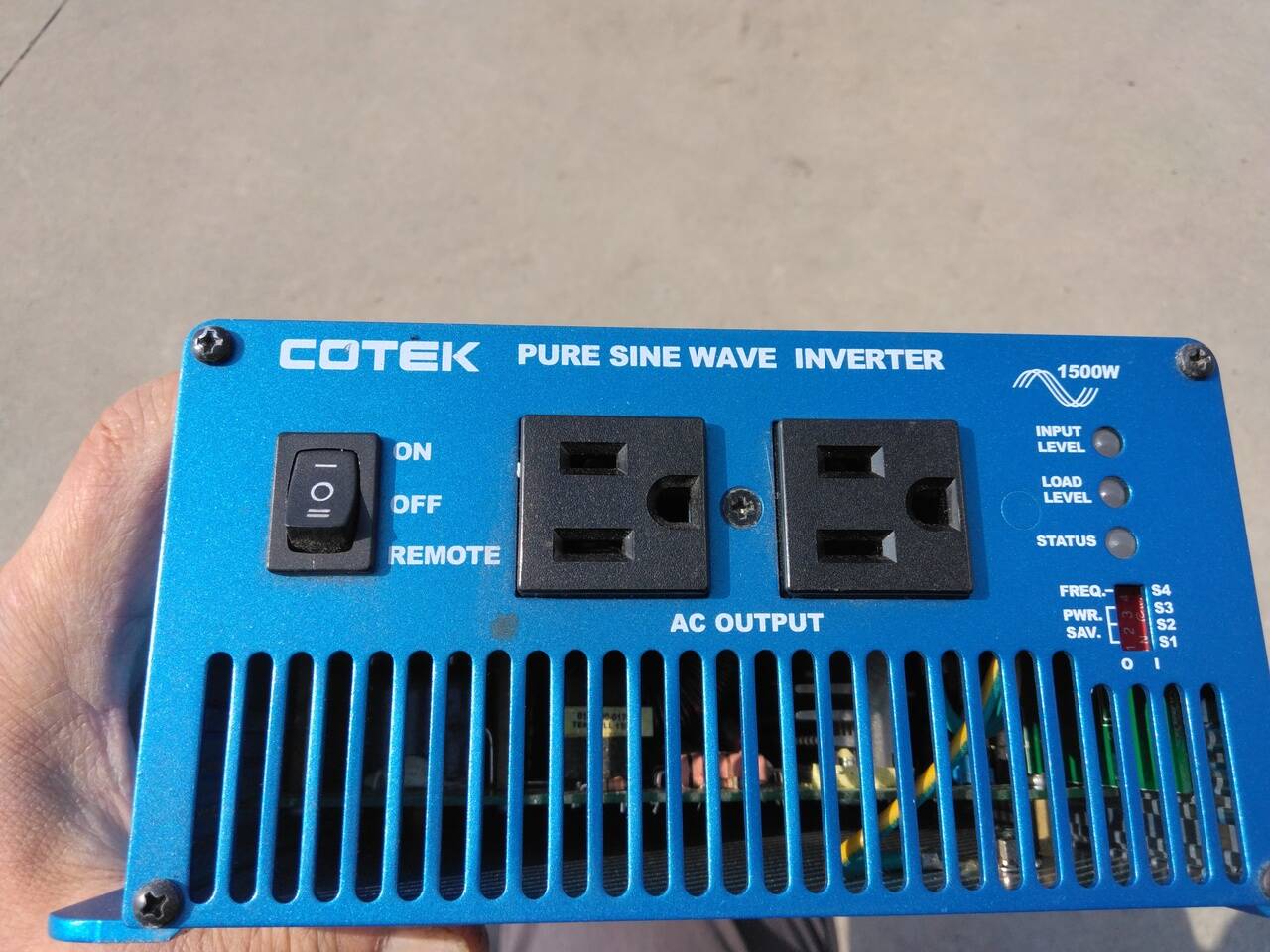インバーター　　メーカー：COTECSK　　型番：1500-112　DA16Tから取り外し　（中古）