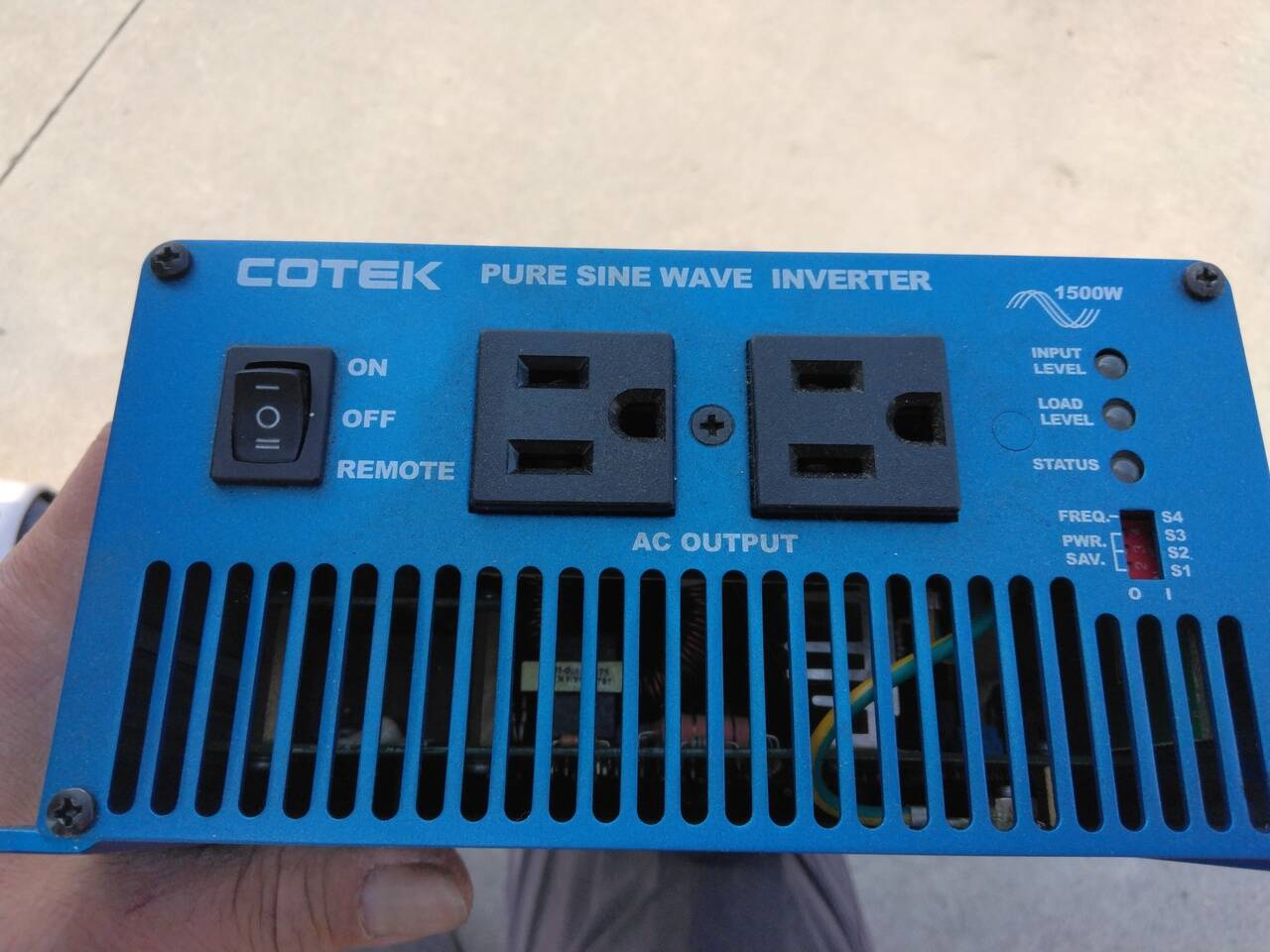 インバーター　　メーカー：COTECSK　　型番：1500-112　DA16Tから取り外し（中古）