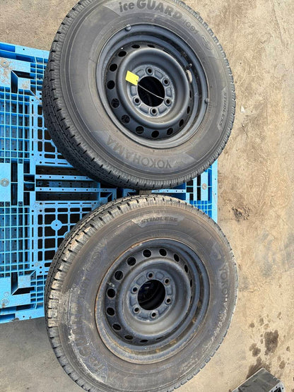 （棚卸まとめ売り）タイヤ　4本　【YOKOHAMA】【195/80R15】（中古）