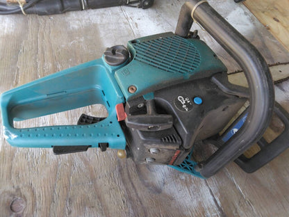 マキタ　チェンソー　DE3435　（中古）