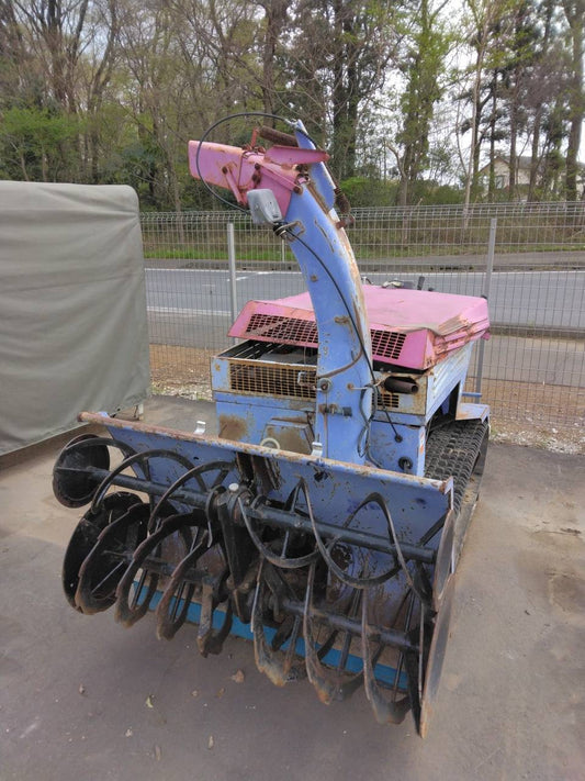 除雪機 　コマツ　KSS22SD ディーゼルエンジン 22馬力 　不動（中古）