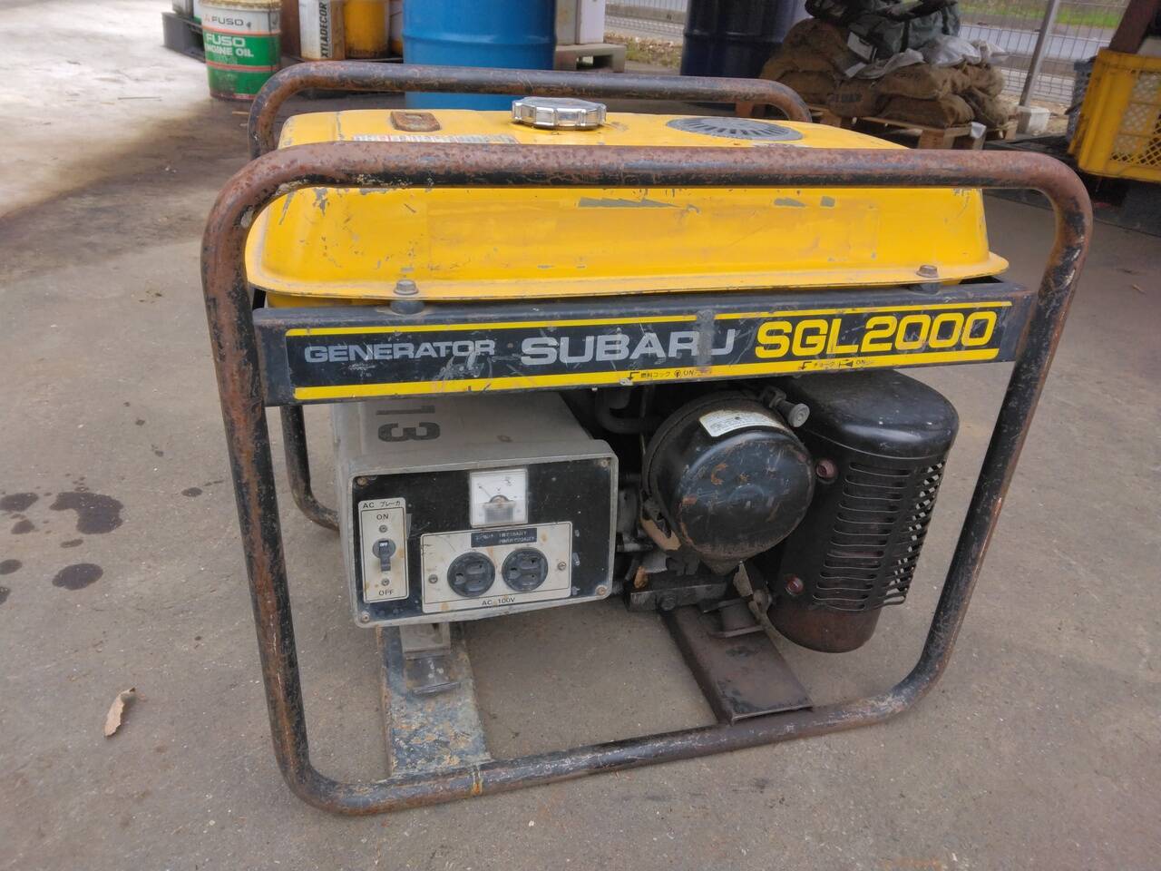 発電機 エンジン発電機 スバル SGL2000 2.0kVA 20A Robin 部品取り（中古）