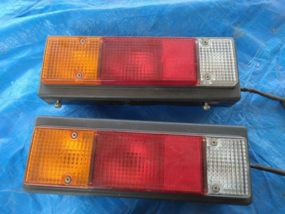 テールランプ　キャンター TQG-FEB73 左右 MK580766（中古）