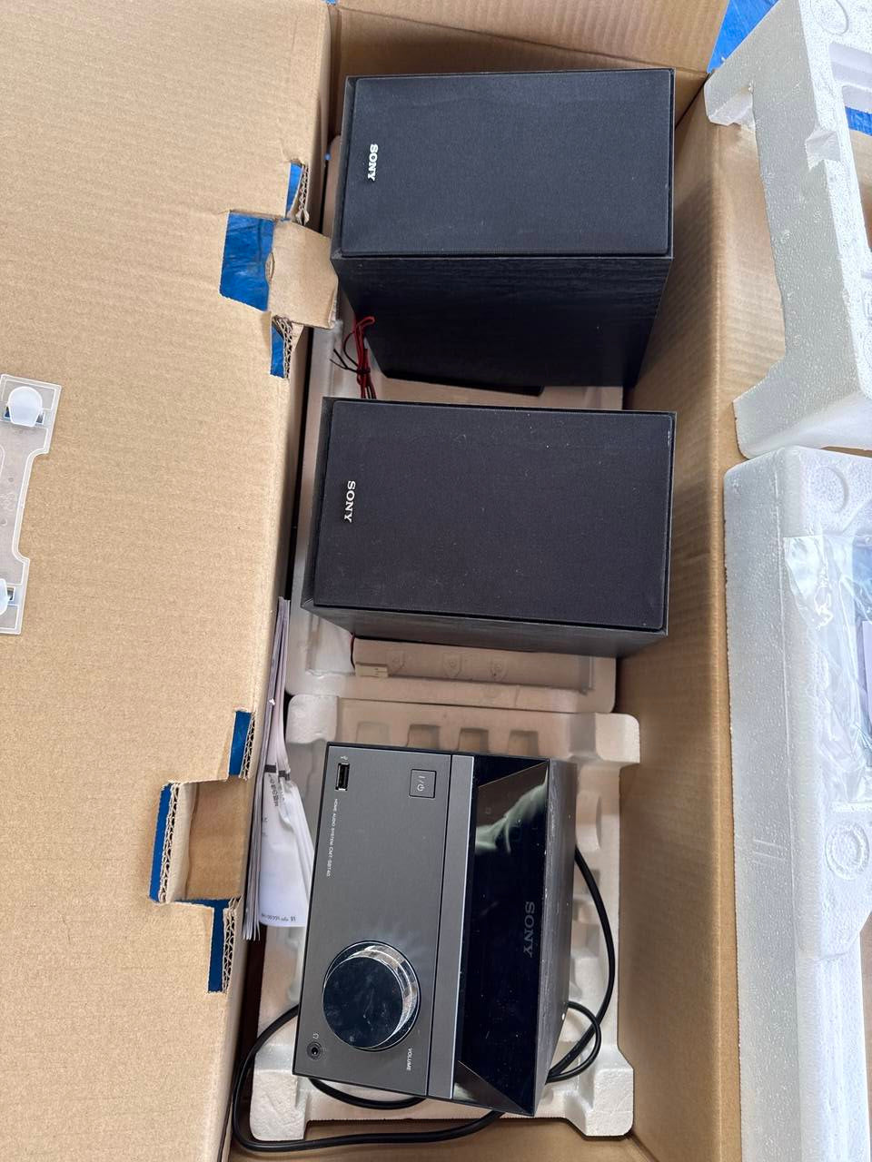 スピーカー　ソニー  シルバー　CMT-SBT40 (未使用)