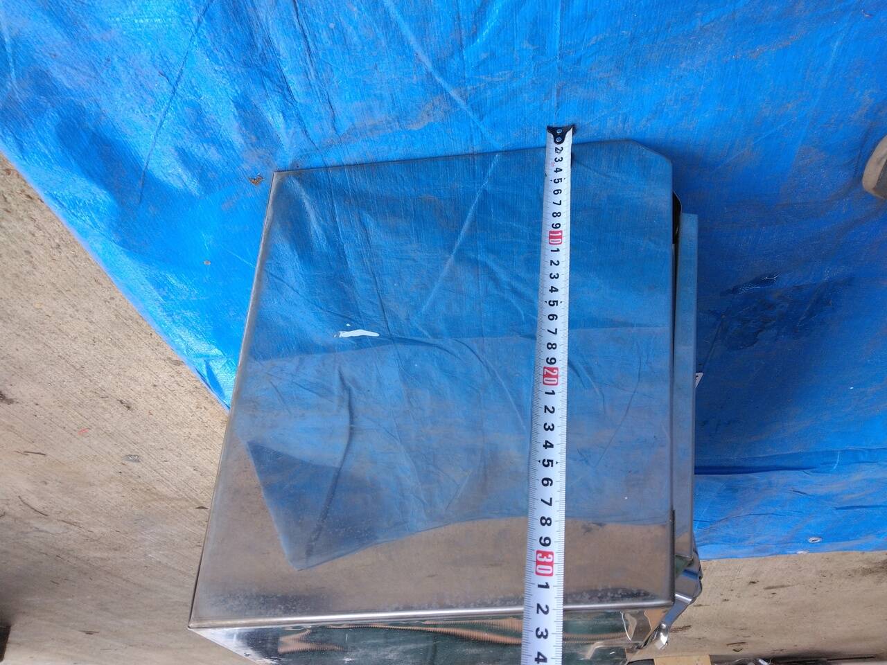 工具箱　ステンレス　75cm × 28cm × 32cm（中古）