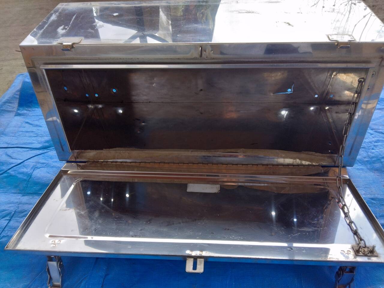 工具箱　ステンレス　75cm × 28cm × 32cm（中古）