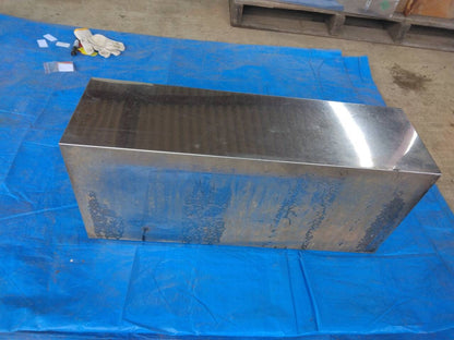 工具箱　ステンレス　75cm × 28㎝ × 32cm（中古）