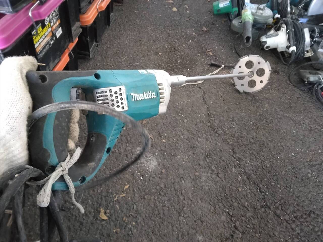 マキタ カクハン機 UT1305（中古）