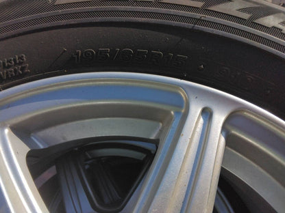 （棚卸まとめ売り）スタッドレスタイヤ　4本【195/65R15】【BRIDGESTONE】（中古）