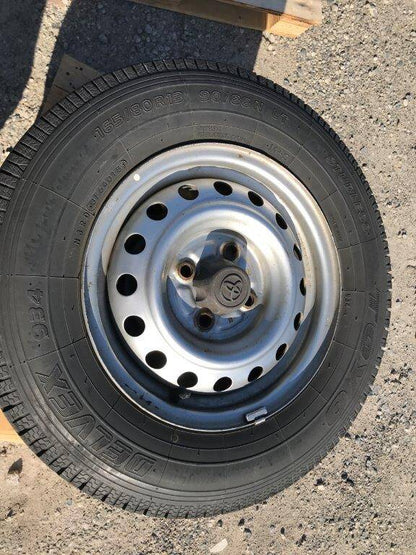 弥富纏め売り タイヤ 　スタッドレス4本セット　TOYO    165/80R 13  90/88N  LT　　（中古）
