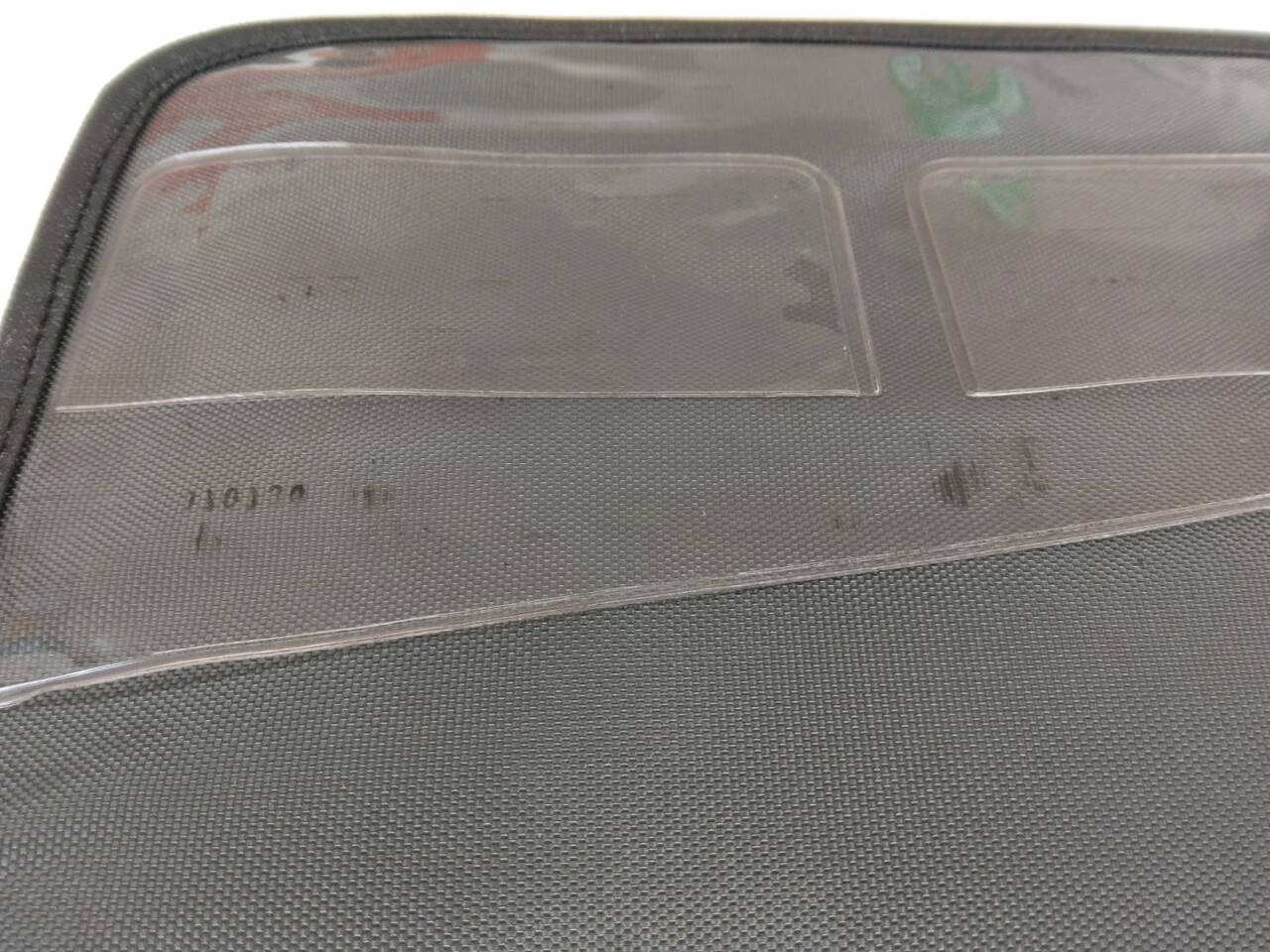 車検証ケース　メルセデスベンツ（中古）