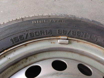 タイヤ　ノーマルタイヤ　 5本　 トヨタサクシード　 Ｖ4RV  155/80R14　 （中古）