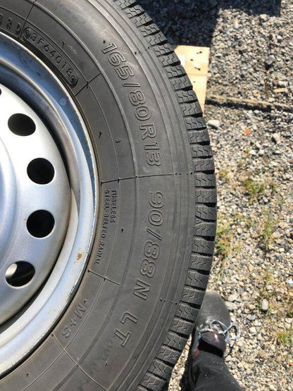 弥富纏め売り タイヤ 　スタッドレス4本セット　TOYO    165/80R 13  90/88N  LT　　（中古）