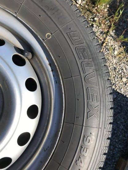 弥富纏め売り タイヤ 　スタッドレス4本セット　TOYO    165/80R 13  90/88N  LT　　（中古）