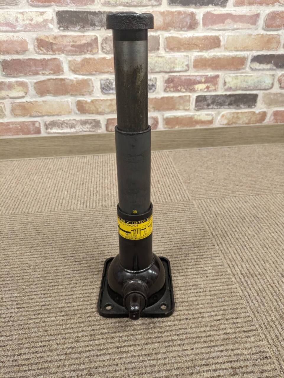 ジャッキ　ジャッキのみ　トヨタ　２トン（中古）