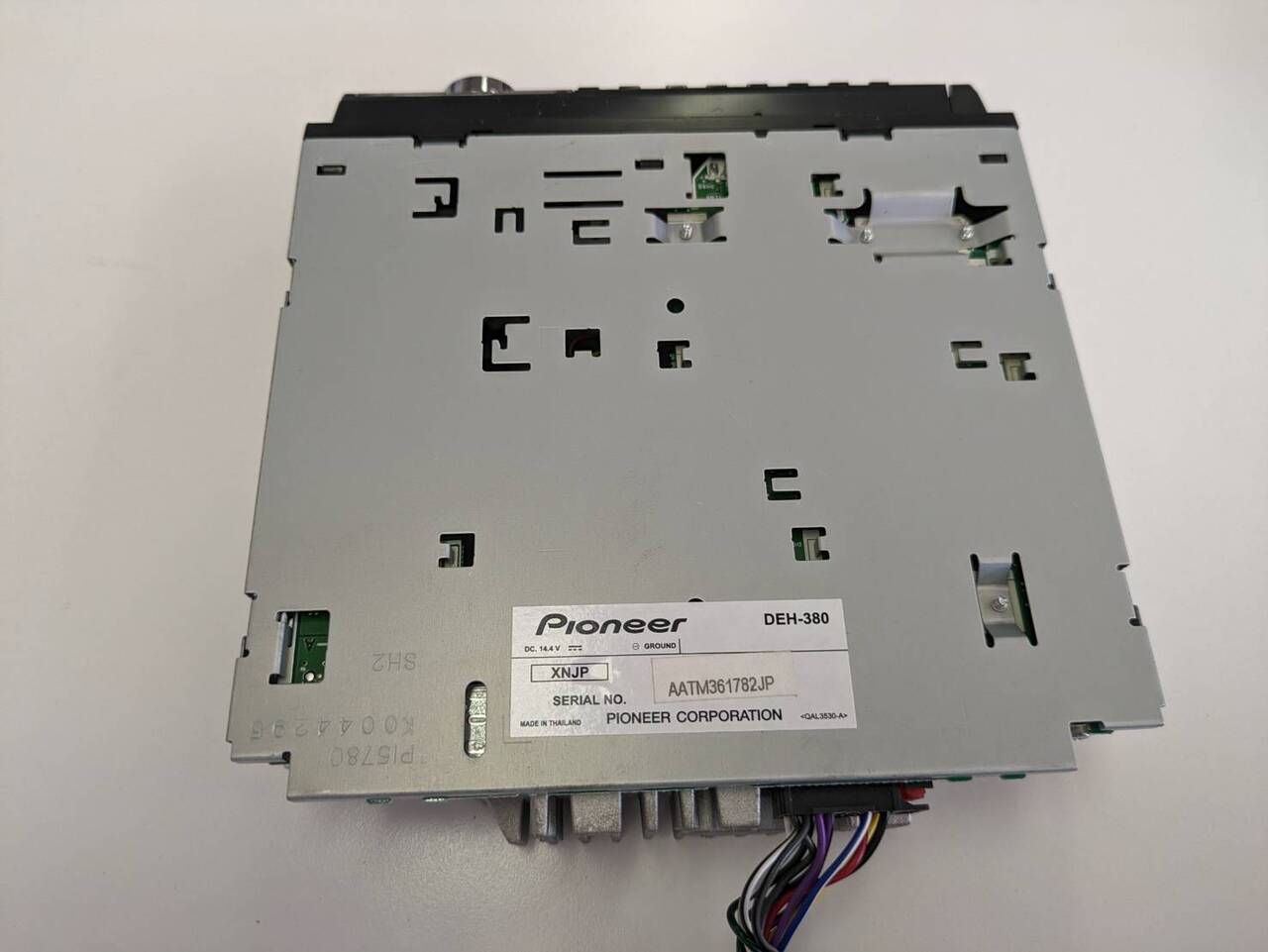 ラジオ　パイオニア DEH-380（中古）