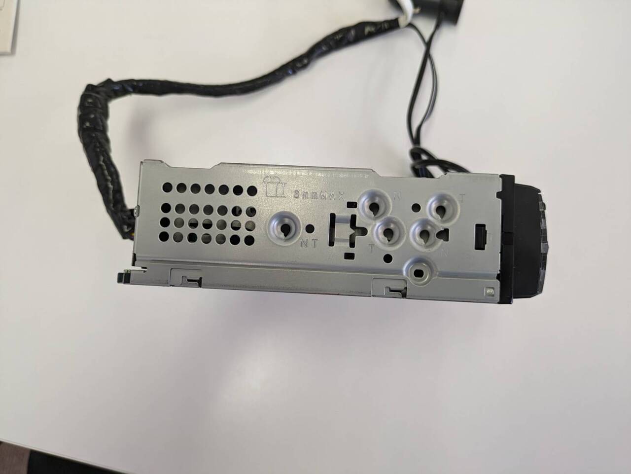 ラジオ　パイオニア DEH-380（中古）