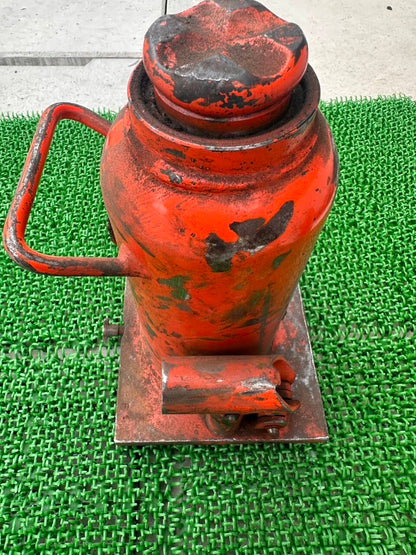 ジャッキ　道具付き　15t　HP-15N（中古）