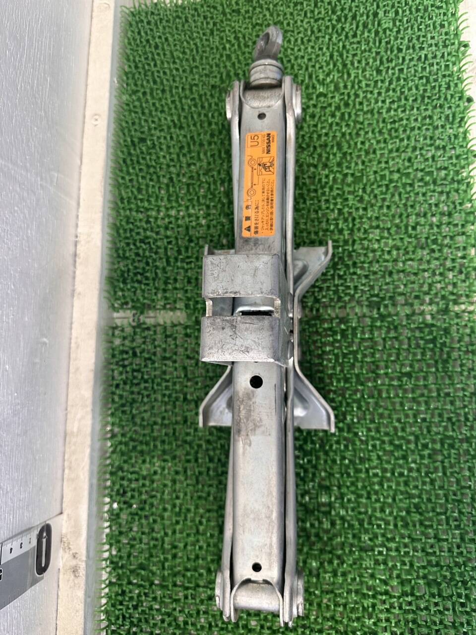 ジャッキ　工具付き　ニッサン　U5【　1.1トン（中古）