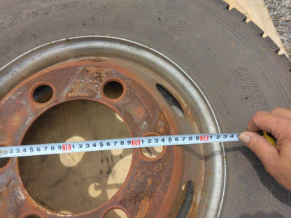 タイヤ　スノー　1本　ヨコハマ　225-90Ｒ17.5 127/125Ｌ（中古）