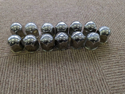 ホイールナットキャップ  (中古）