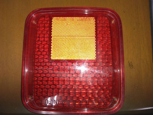 テールレンズ　【1】（中古）