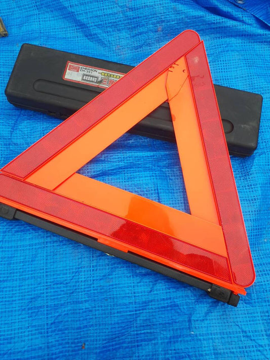 三角版　ケースあり（中古）
