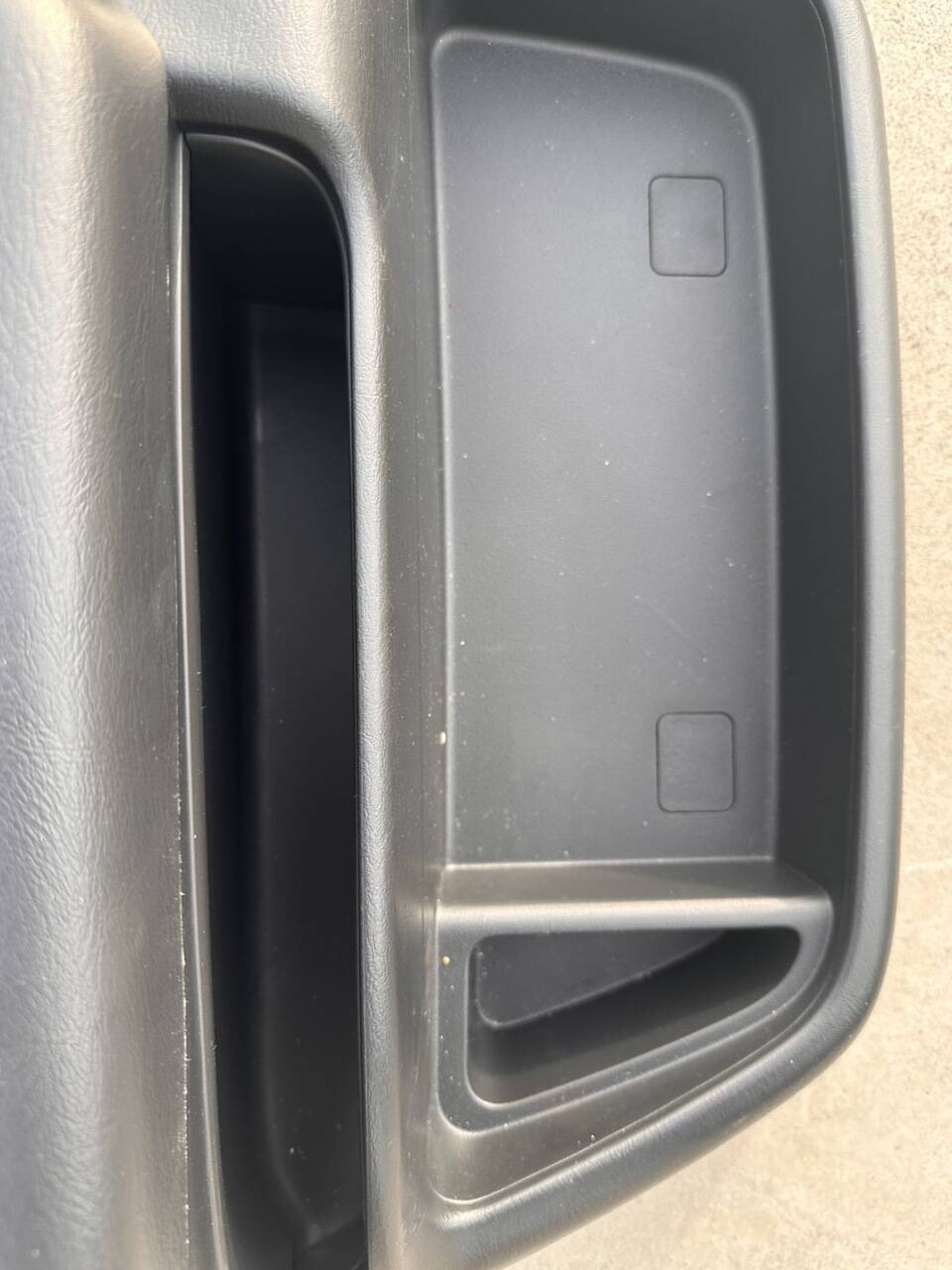 ハイエース　コンソールボックス