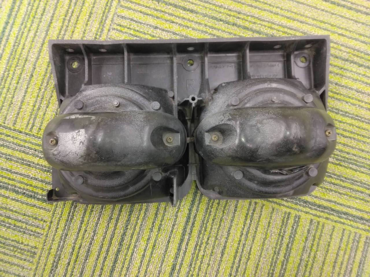 テールランプ　（中古）