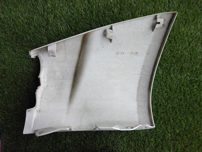 フロント コーナー パネル　（左）エルフ　純正　ホワイトMK617932（中古）