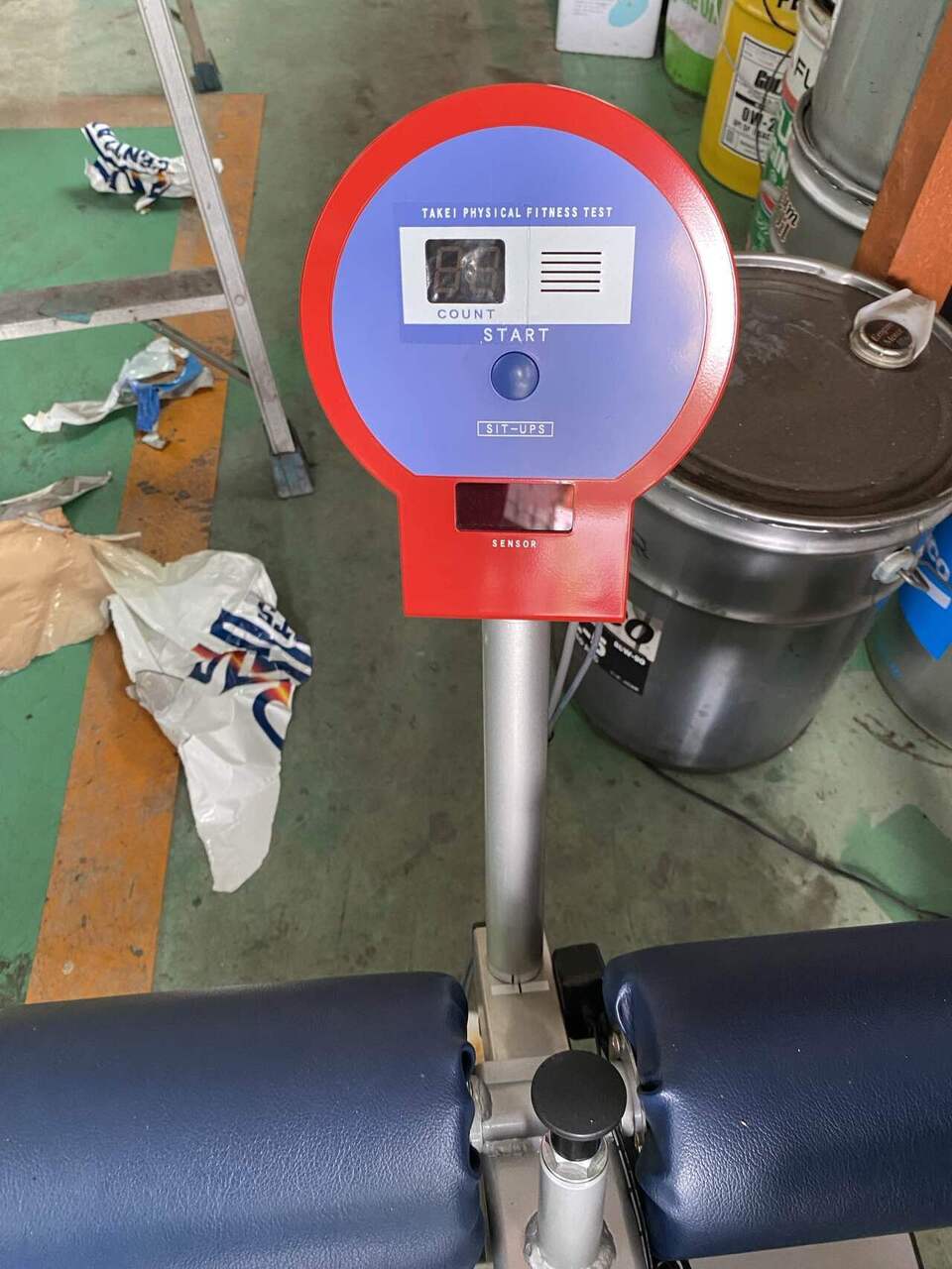 トレーニング機械　竹井機器工業　シット－アップス　上体おこし測定器　T.K.K.5505m　（中古）