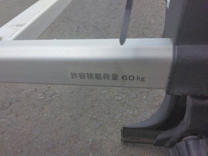 ルーフキャリア　THULE　KDH201から取り外し（中古）