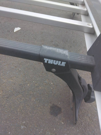 ルーフキャリア　THULE　KDH201から取り外し（中古）