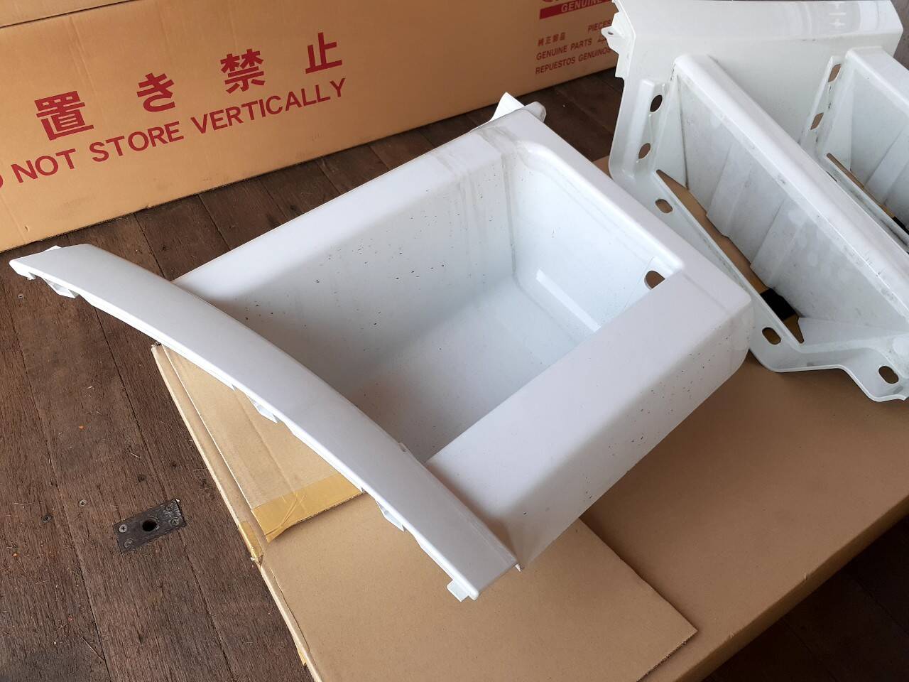 三菱ふそう　Sグレート　左右ステップウオール（未使用）