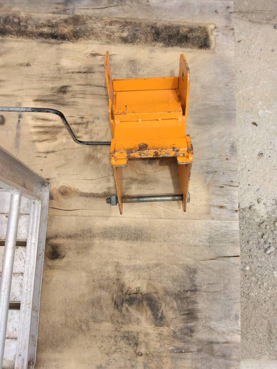 高所作業用　　かご　（中古）