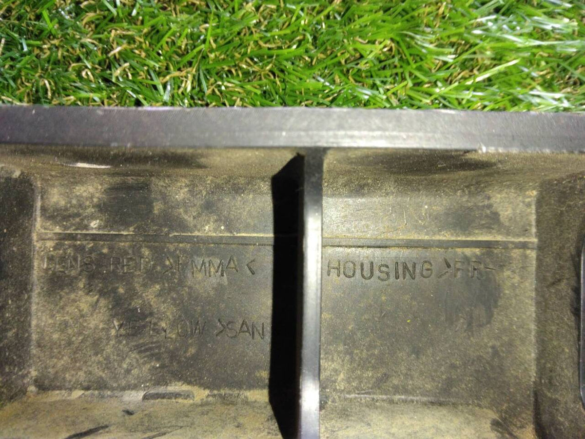 Tail Lamp 24V [ML250088] ② (Used)