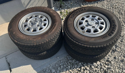 タイヤ4本　サイズ　175/80R13　YOKOHAMA　（中古）