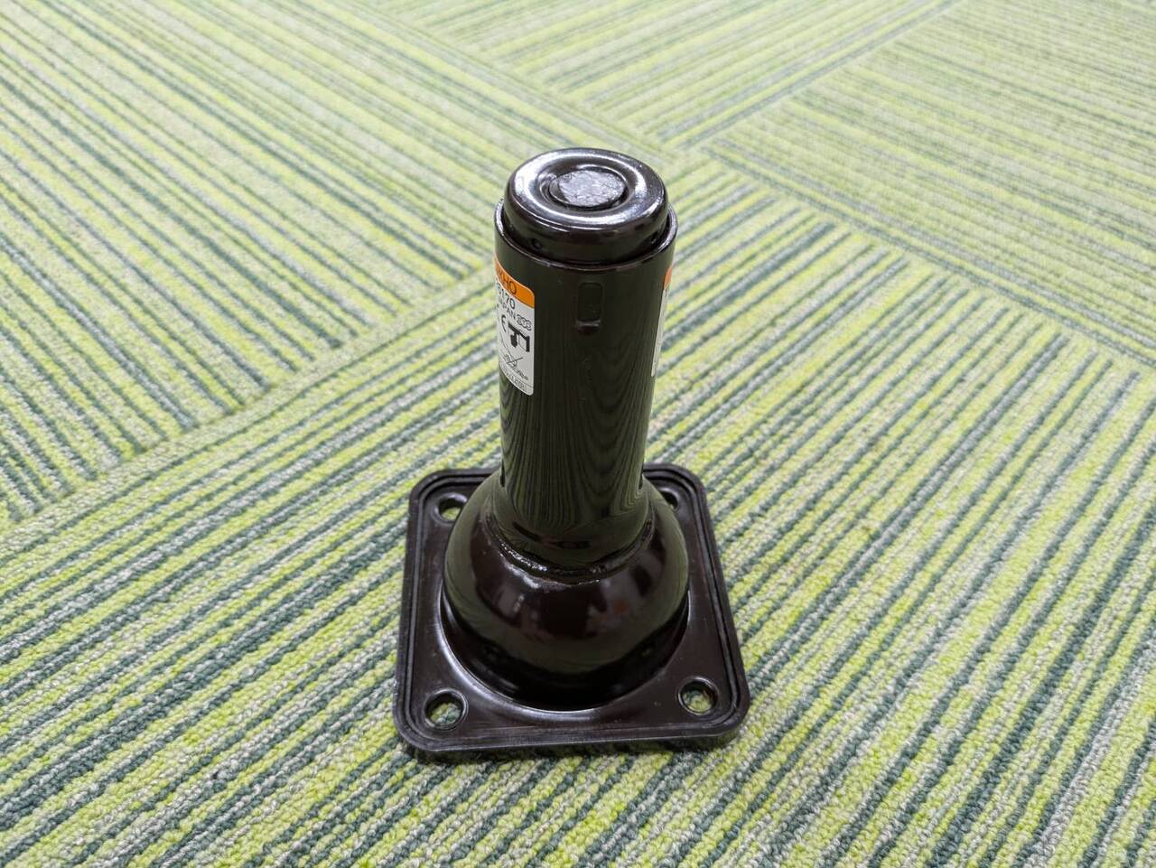 ジャッキ　工具付き　トヨタ　2トン（中古）