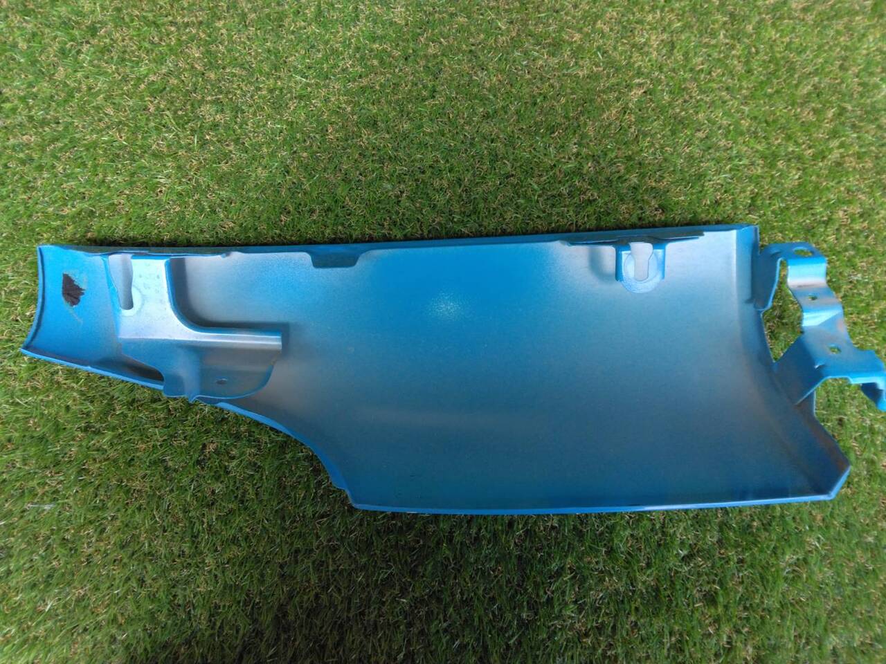 フロント　コーナー　パネル　右　【エルフ】　TKG-NJR85ANで使用　（中古）