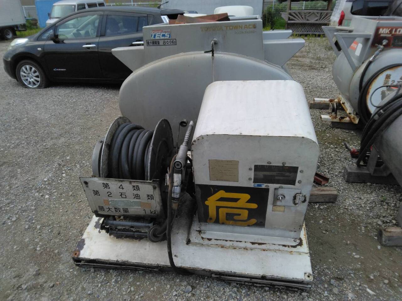 タンク　タツノ　1000L   不動（中古）