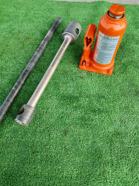 ジャッキ　工具付き　7トン（中古）
